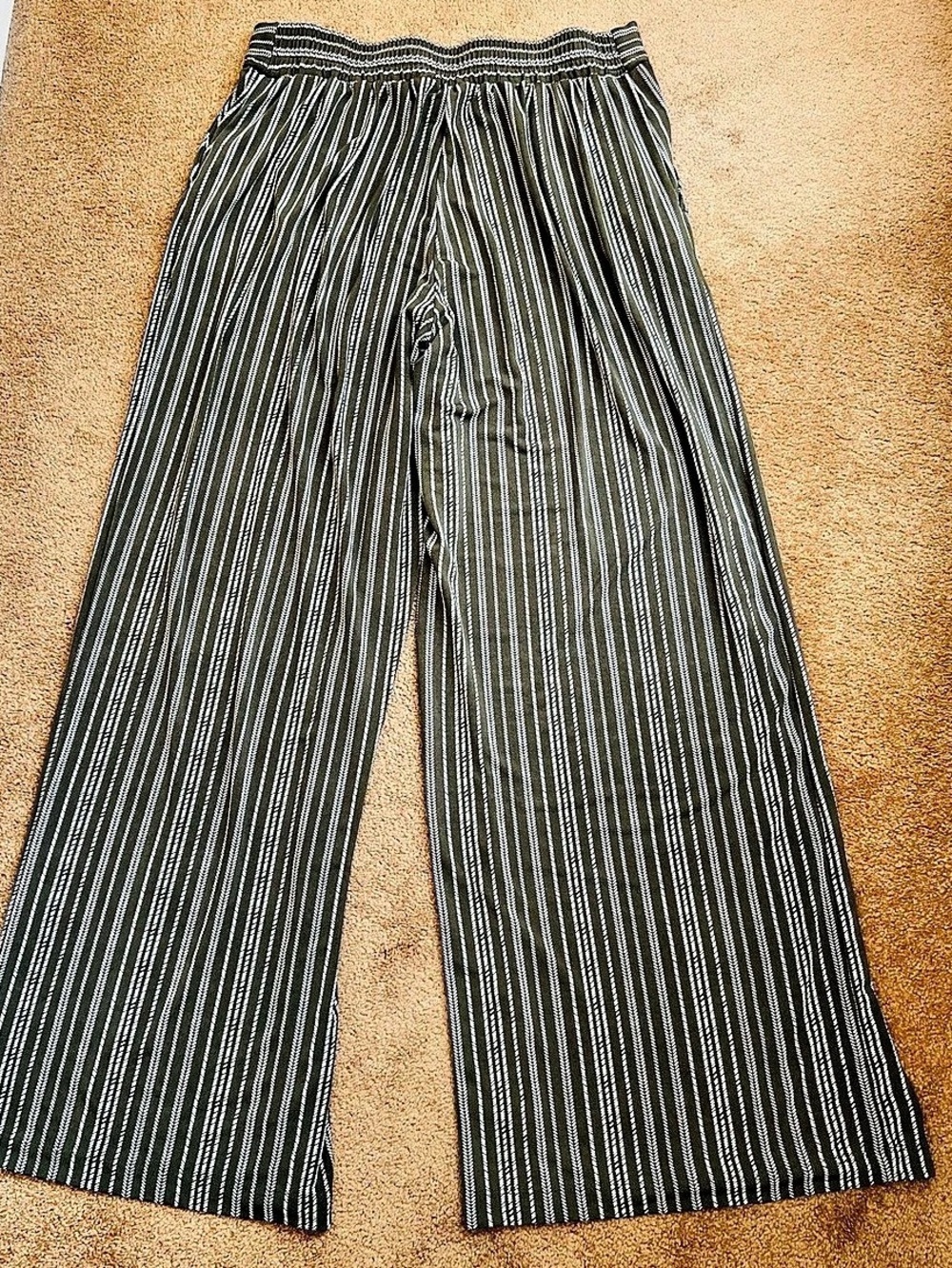 Three Dots Olive Green and Cream Lagenlook Striped Wide Leg Palazzo Pants Size M